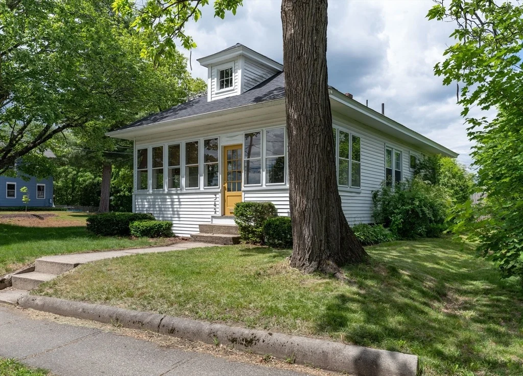 Photo of 342 Davis St
