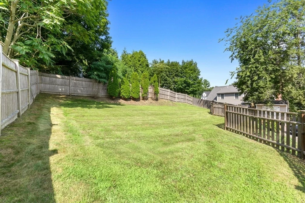 Photo of 868 Main St