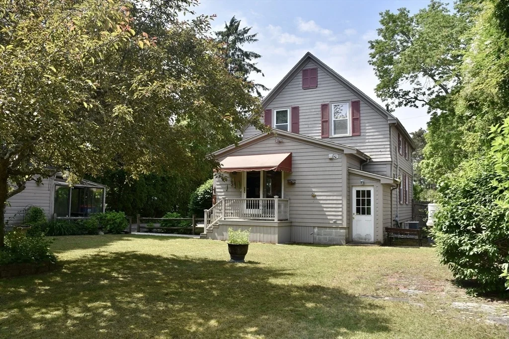 Photo of 7 Knowles Ave