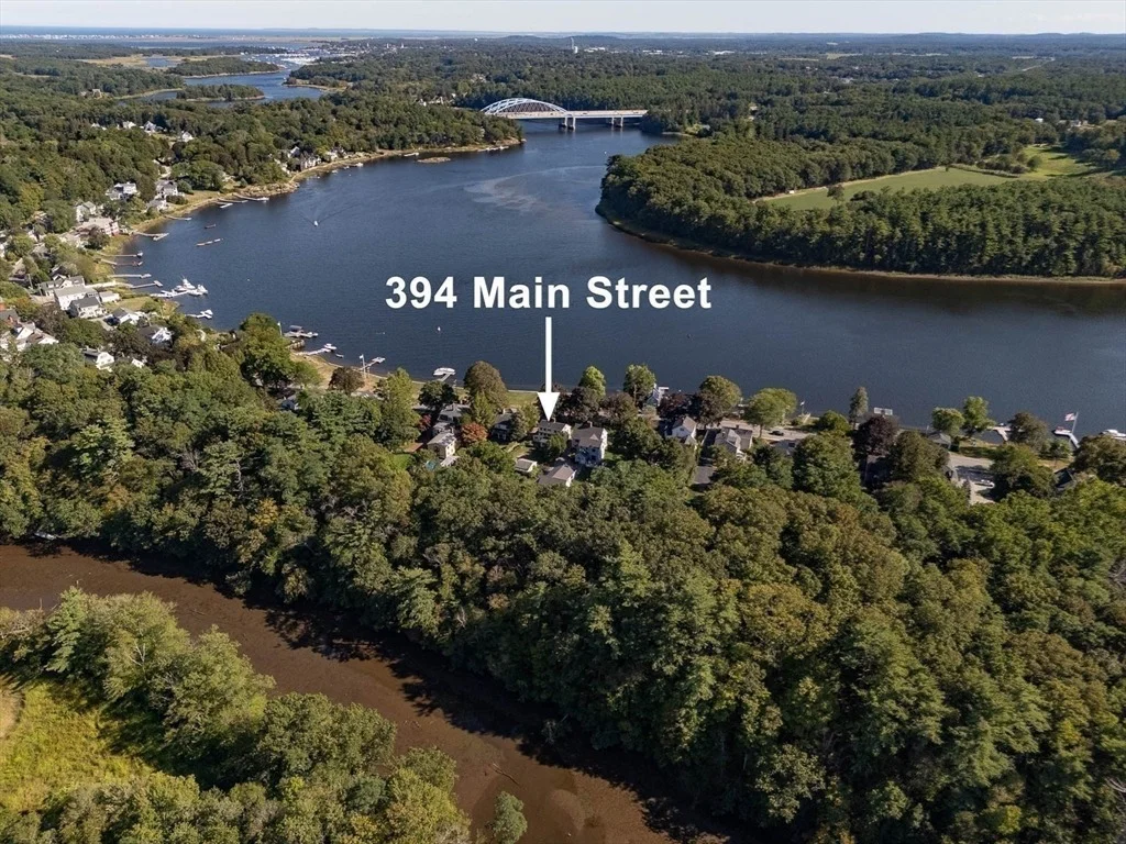 Photo of 394 Main Street