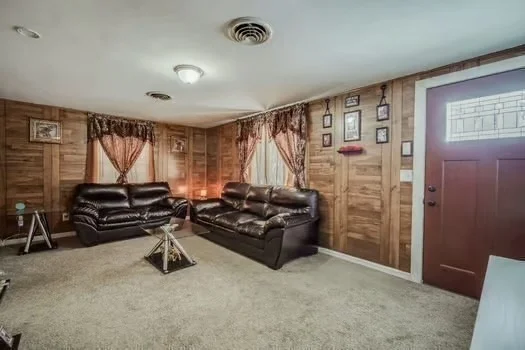 Photo of 132 Croyden Ter