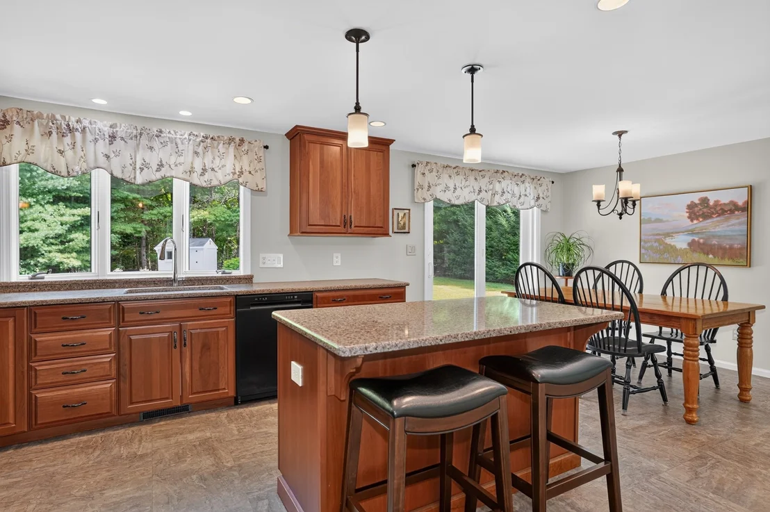 Photo of 5 Carruth Dr