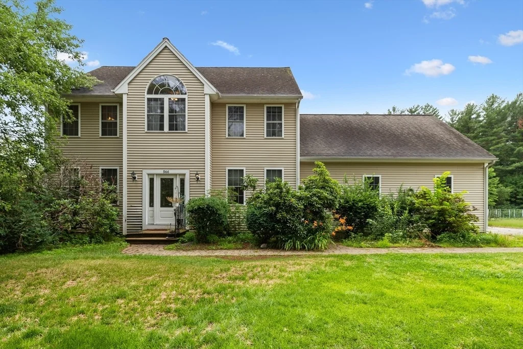 Photo of 566 Mendon Rd