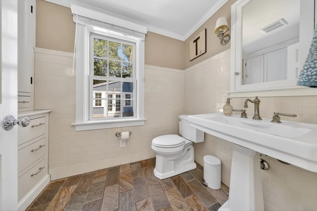 Photo of 14 Isaac Sprague Drive