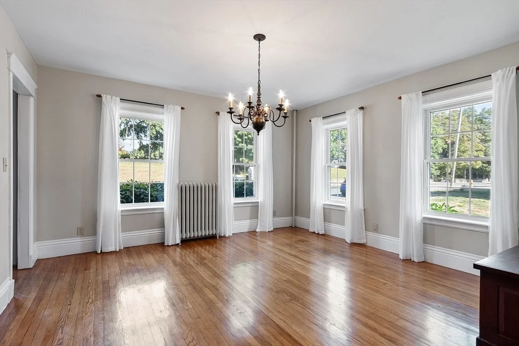 Photo of 64 Central St