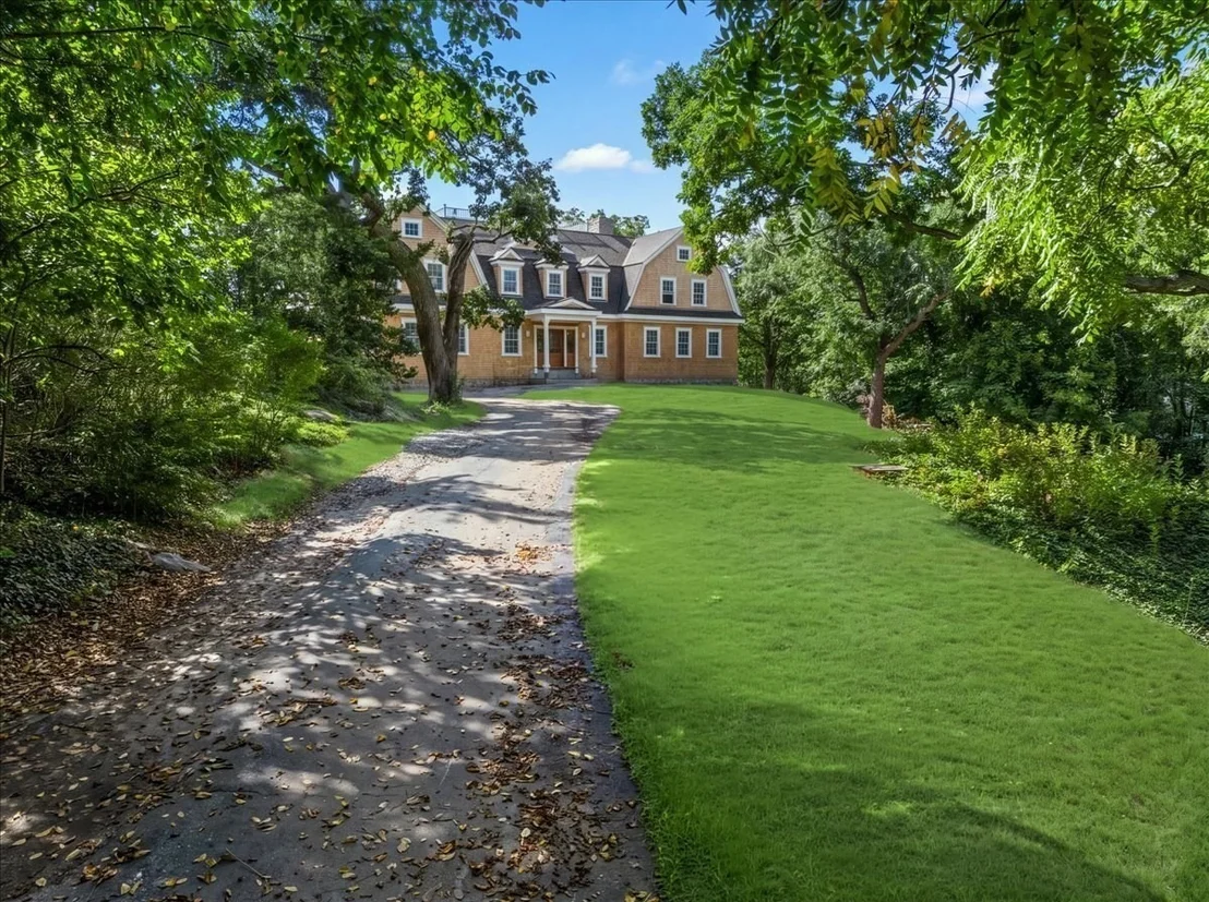 Photo of 112 Martins Ln