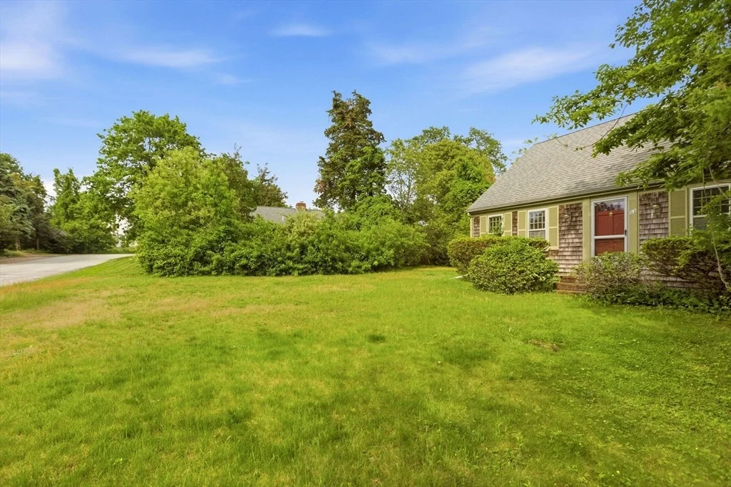 Photo of 93 Robbins Circle