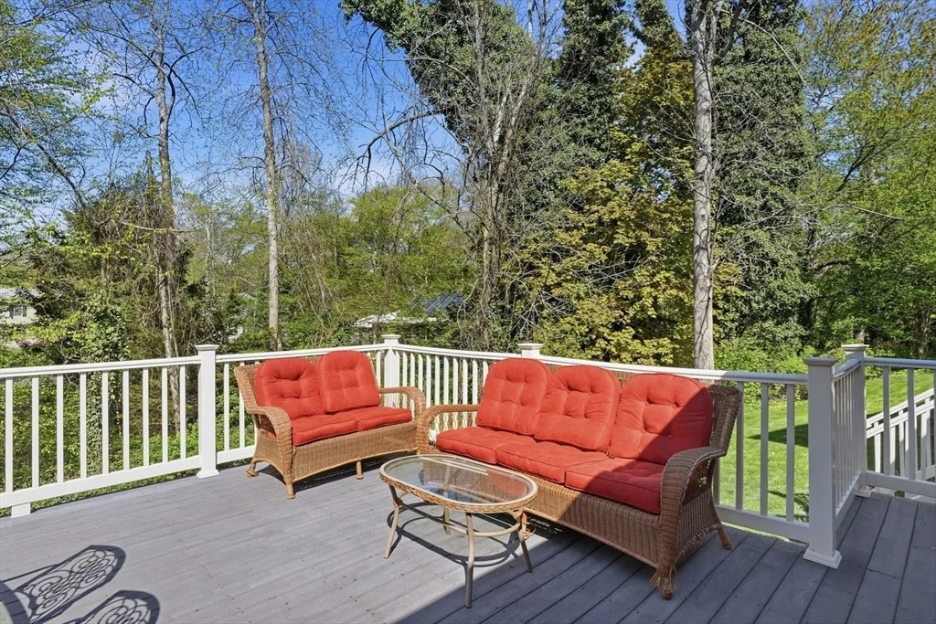 Photo of 33 Whittier Dr