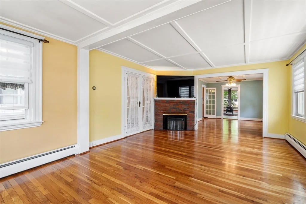 Photo of 7 Coolidge Rd
