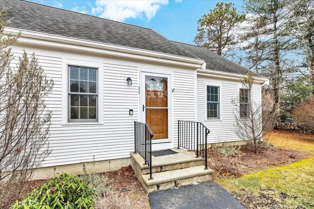 Photo of 16 Mockingbird Ln