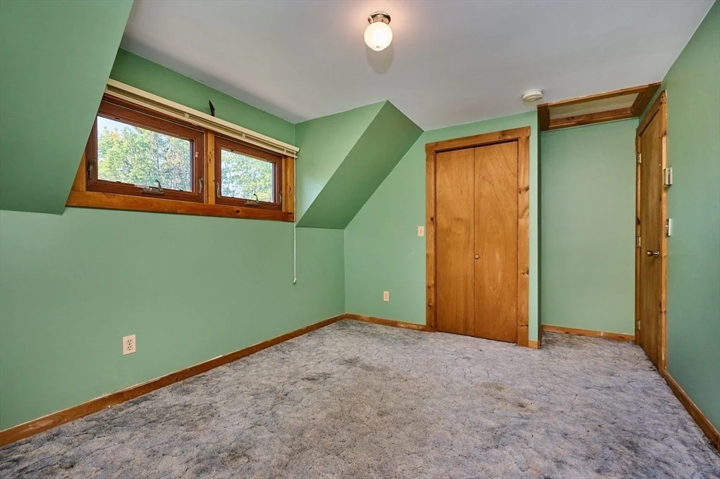 Photo of 10 Hunters Hill Cir