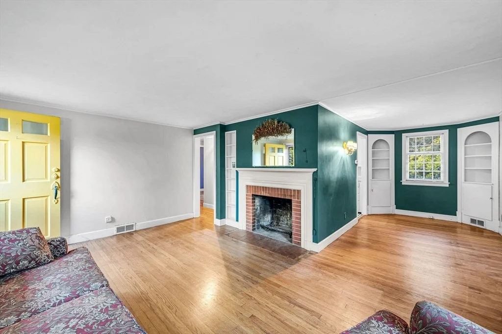Photo of 544 Springfield St