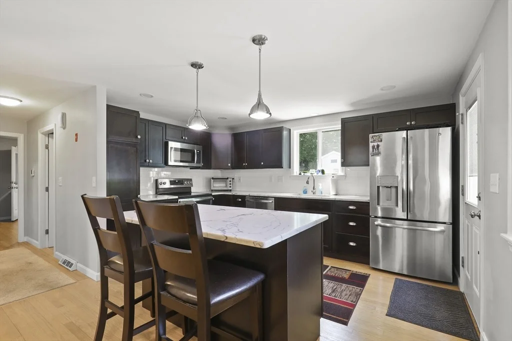 Photo of 4 Thom Ave
