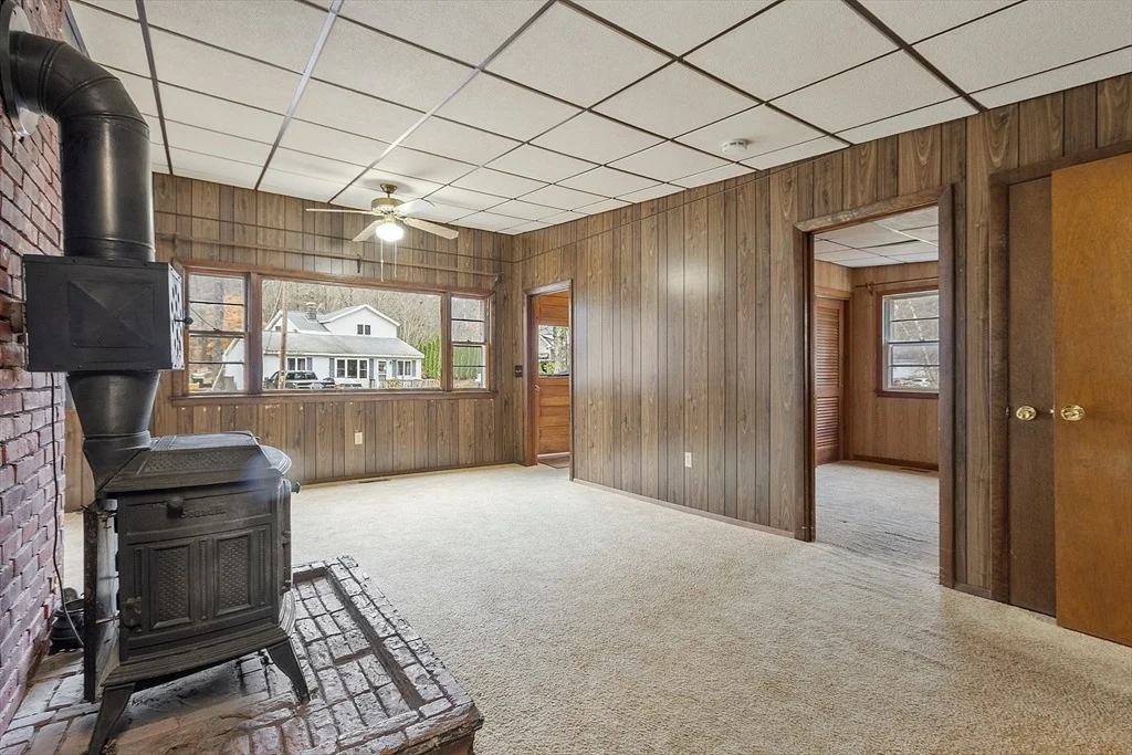 Photo of 7 Hickory Ln