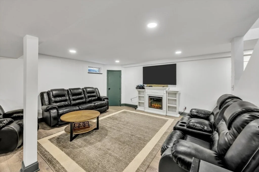 Photo of 169 Cedric Rd