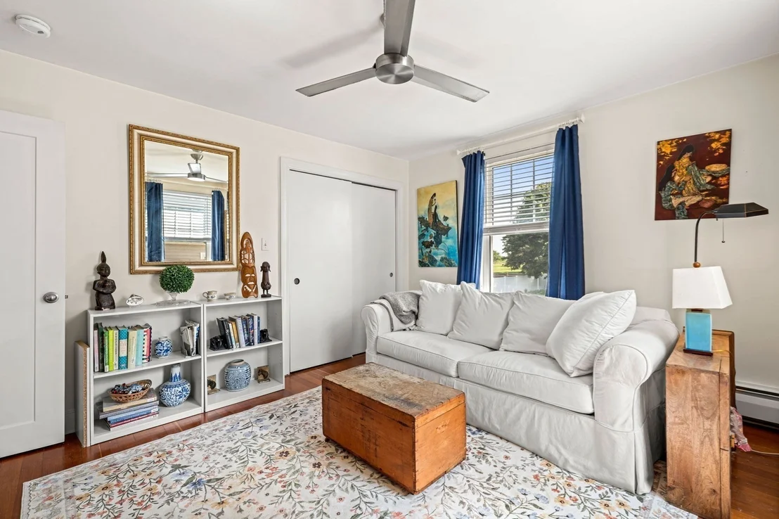 Photo of 6 Fox Hill Road