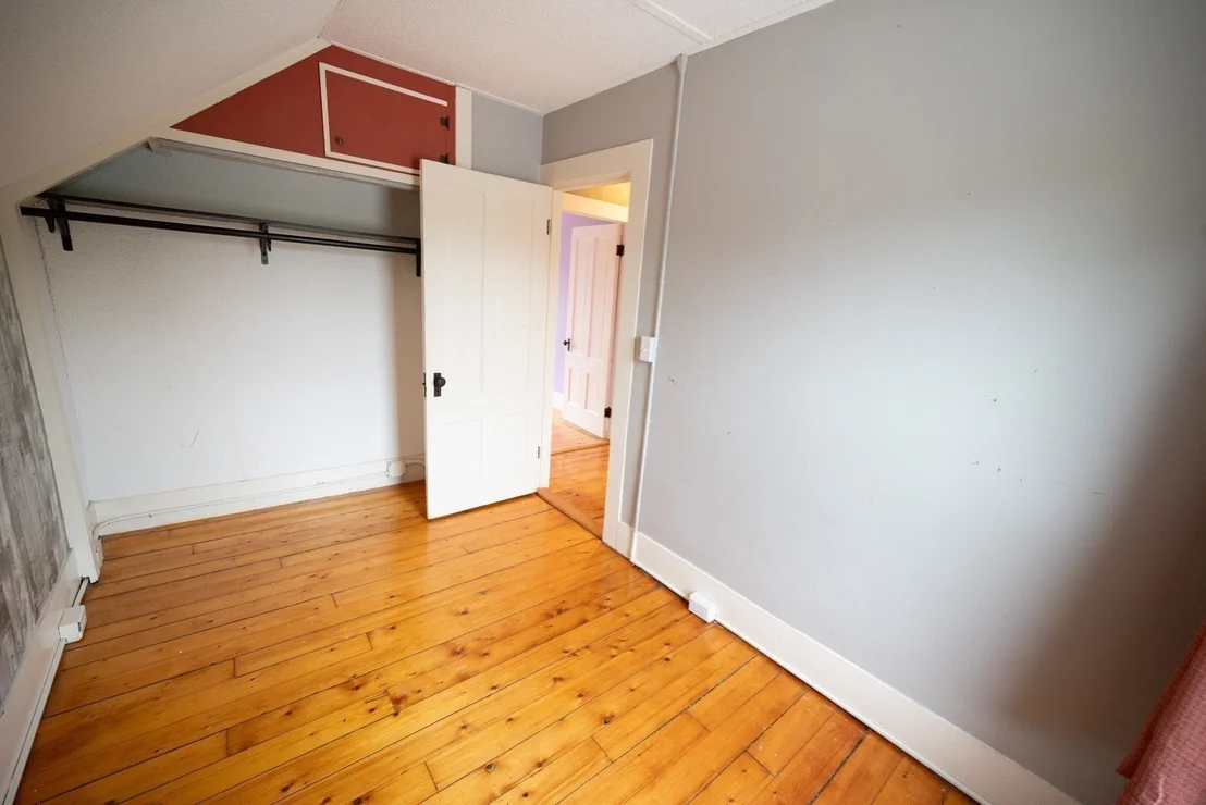 Photo of 119 Everett Ave