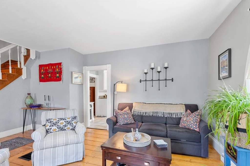 Photo of 3 Cottage St