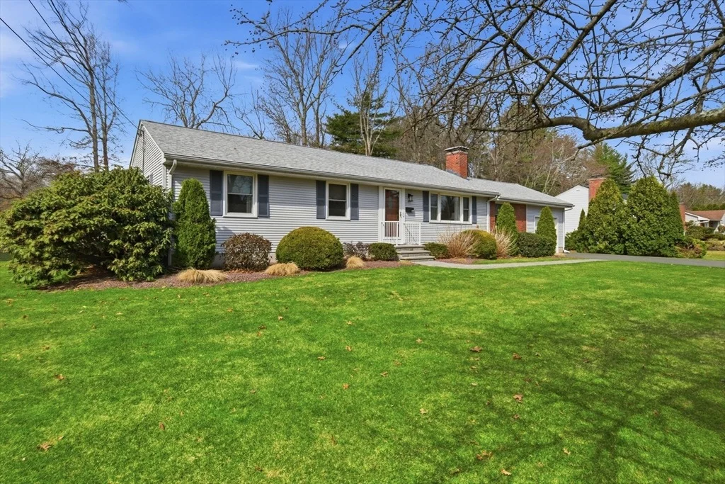 Photo of 64 Brookwood Dr