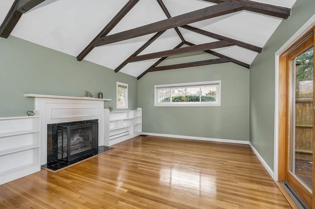 Photo of 14 Holton Road