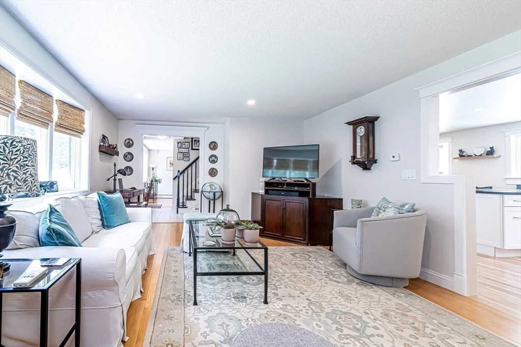 Photo of 7 Parker River Drive