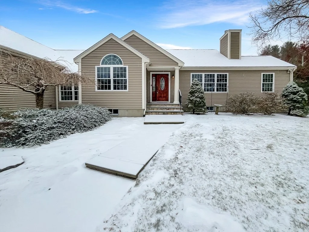 Photo of 391 Britton St