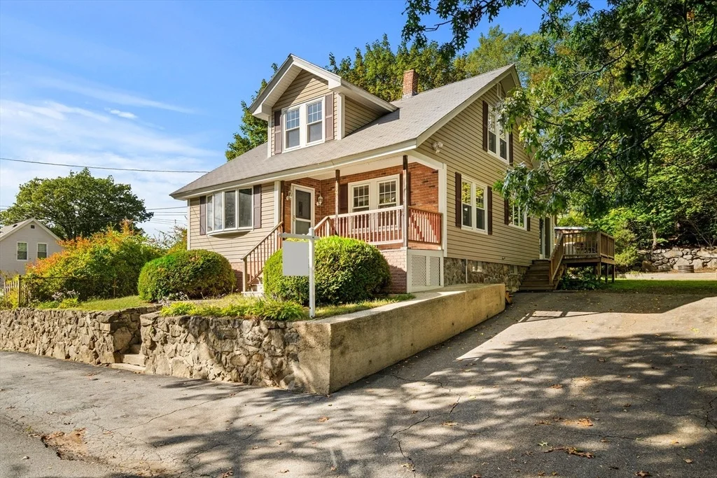 Photo of 14 Turner Ave