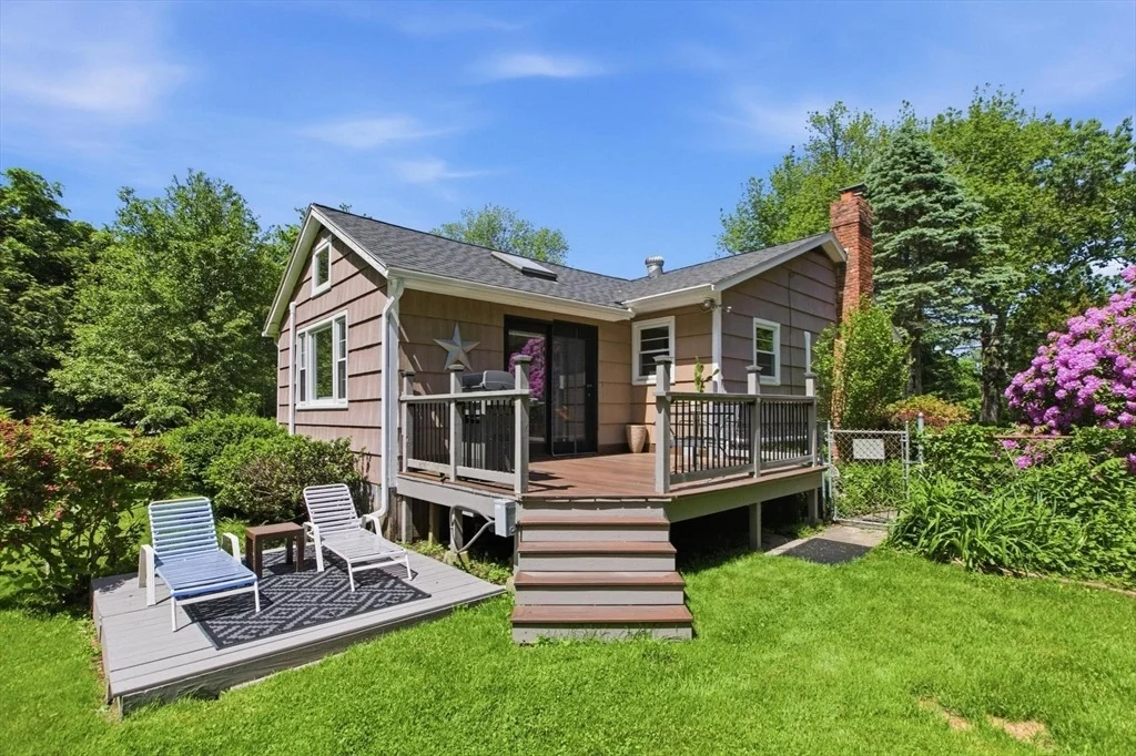 Photo of 152 Lake St
