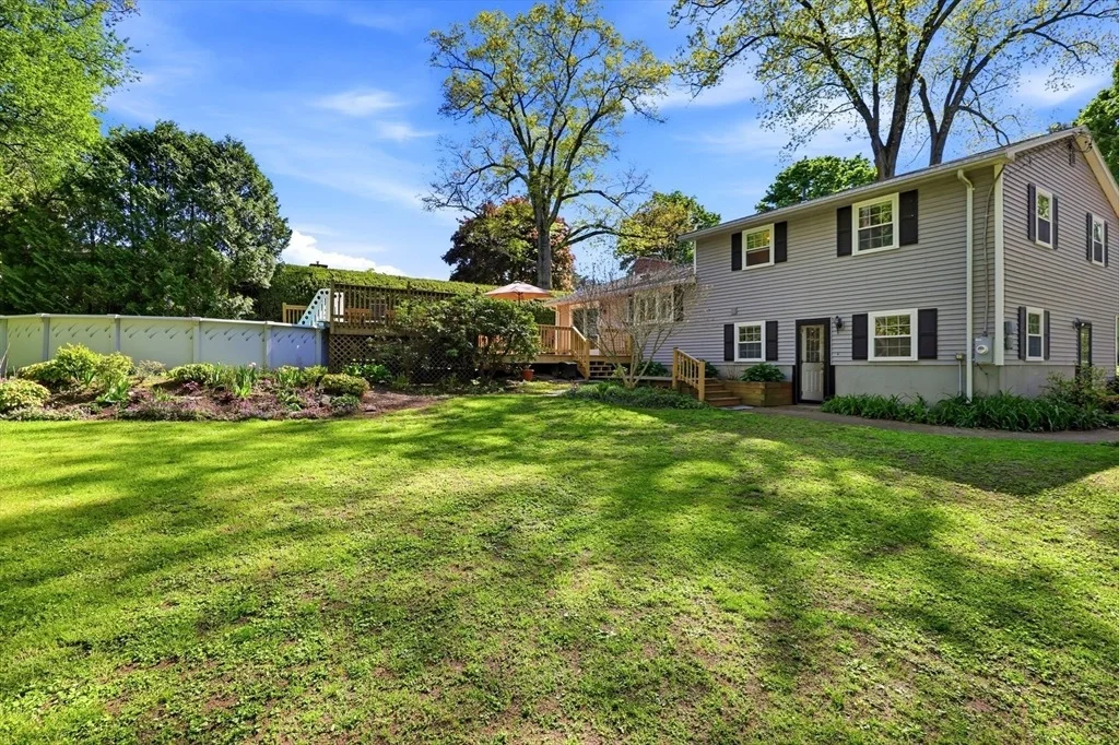 Photo of 9 Meadowbrook Drive