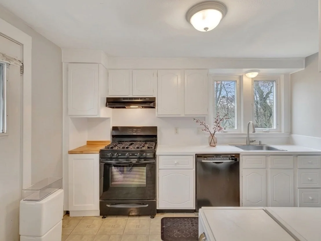 Photo of 69 Appleton St