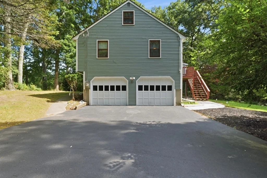 Photo of 64 Marshall St
