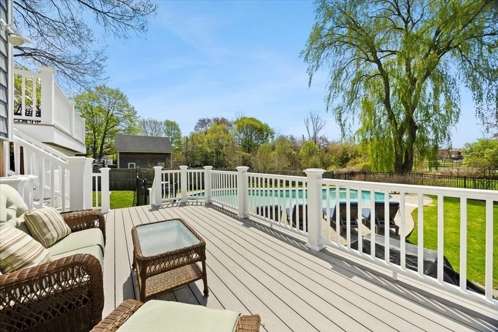 Photo of 1480 Great Plain Ave