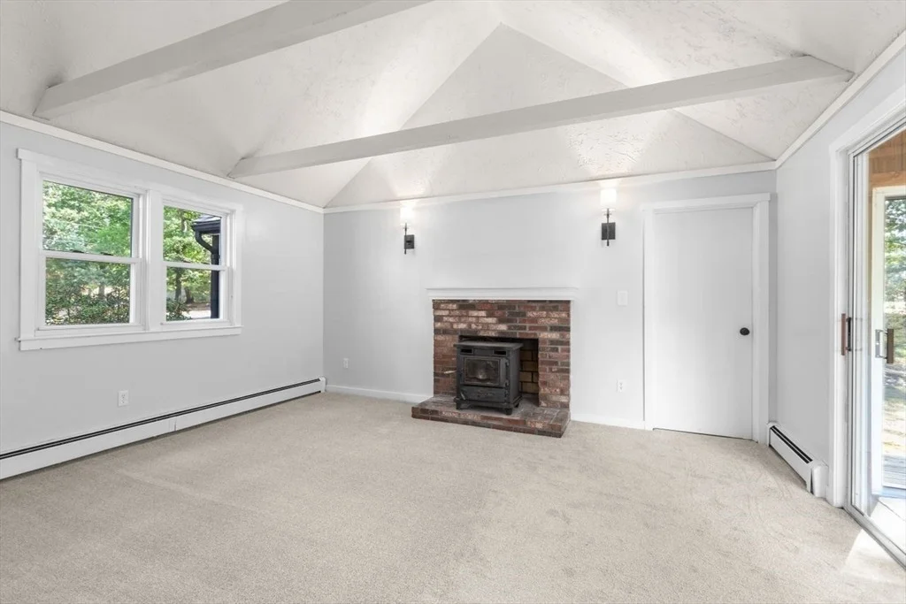 Photo of 28 Colonial Way