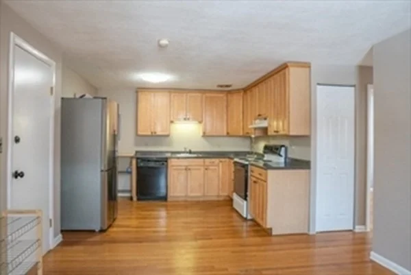 Photo of Unit 7 at 4 Colonial Village Drive