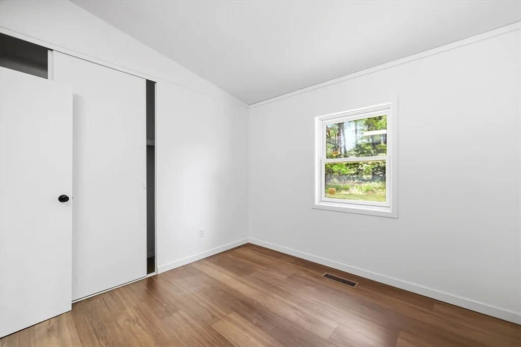 Photo of 37 Sun Valley Rd