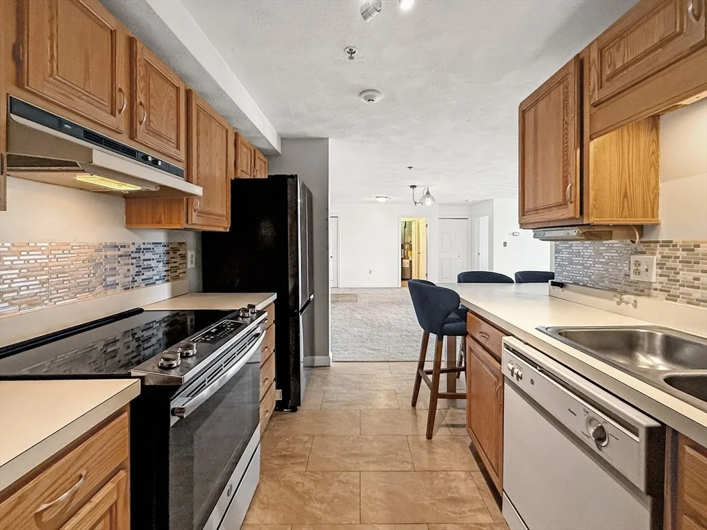 Photo of Unit 304 at 39 Parlin St