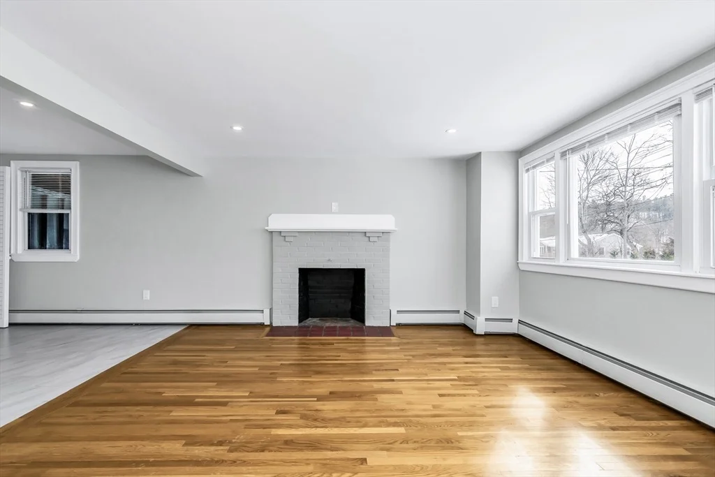 Photo of 212 Cambridge Rd