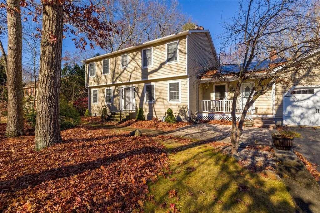 Photo of 75 Klebart Ave