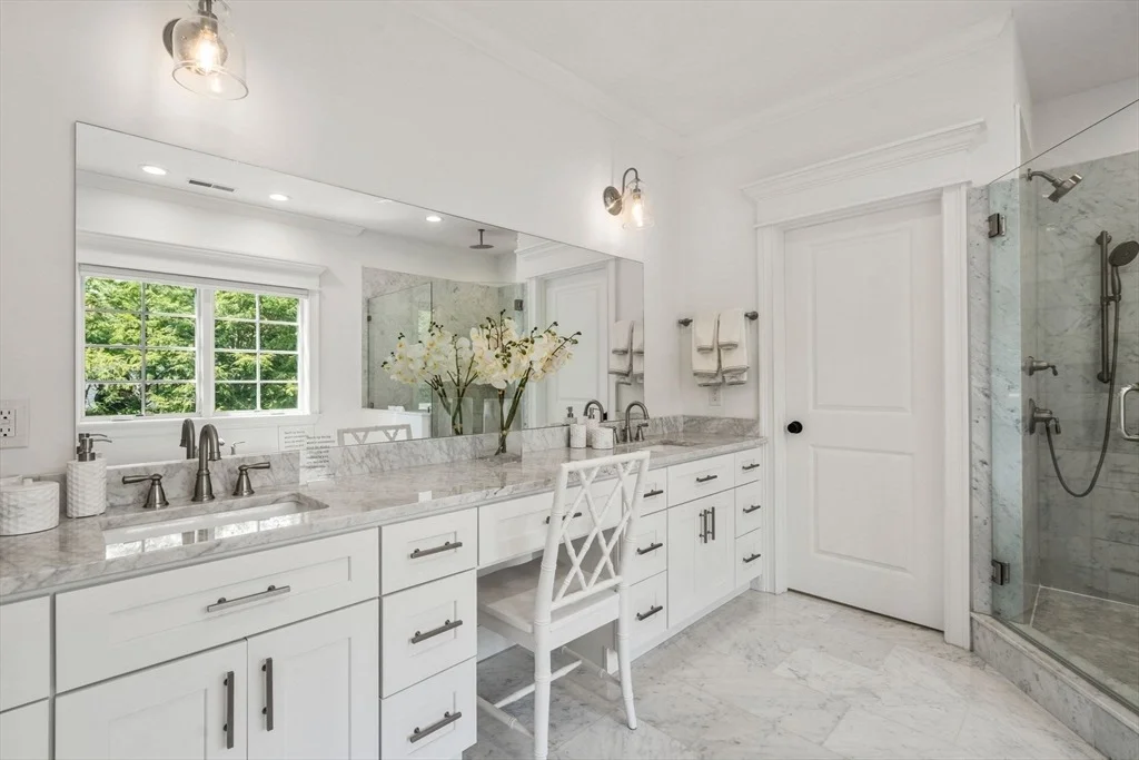 Photo of 33 Hickory Rd