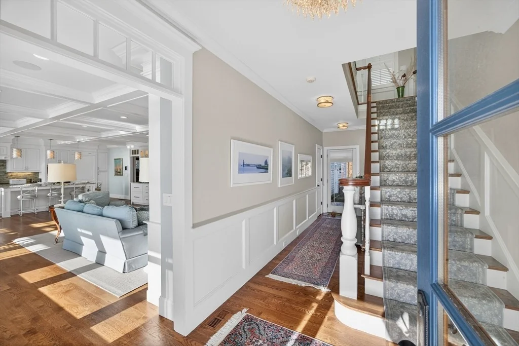Photo of 121 Queen Anne Rd