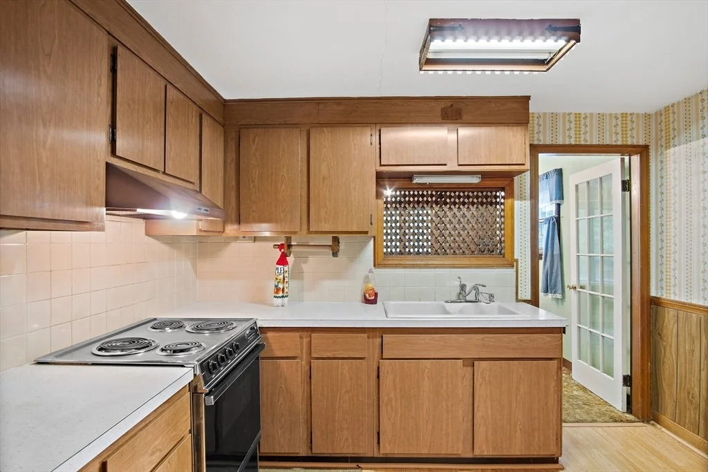 Photo of 695 Pearl St