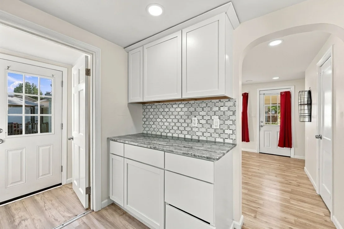 Photo of 196 Clarendon Ave