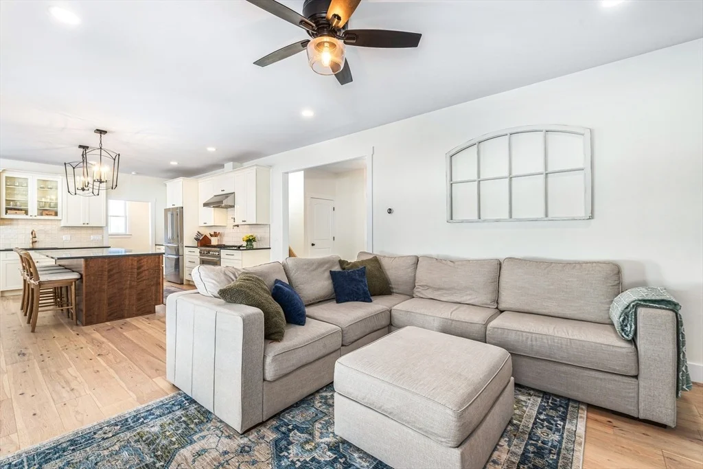 Photo of 102 Bogan Rd