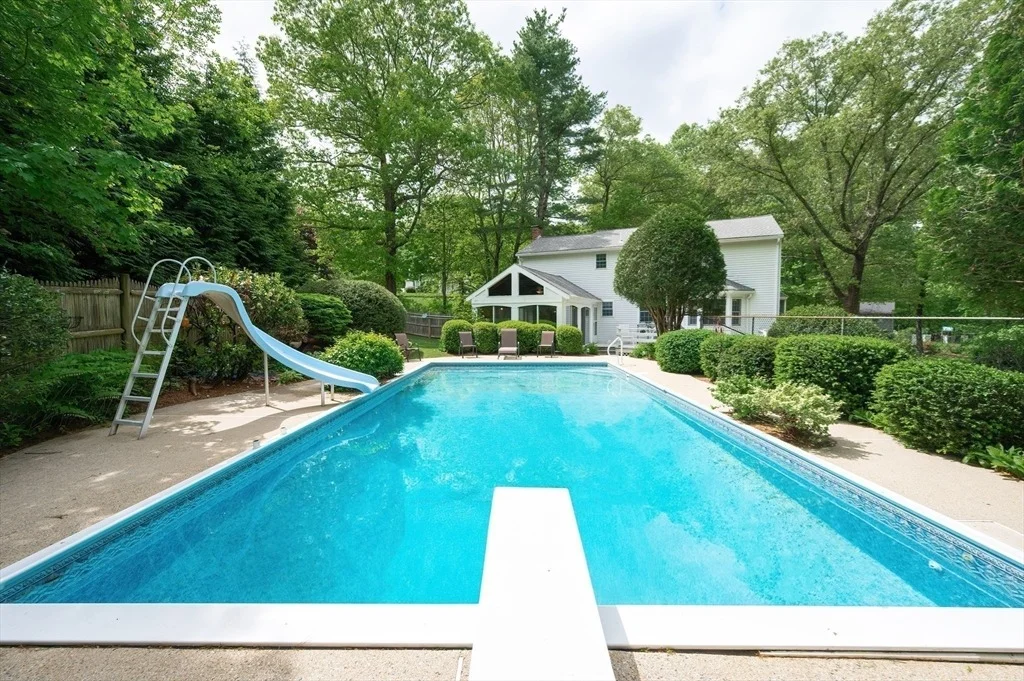 Photo of 69 Stonybrook Dr