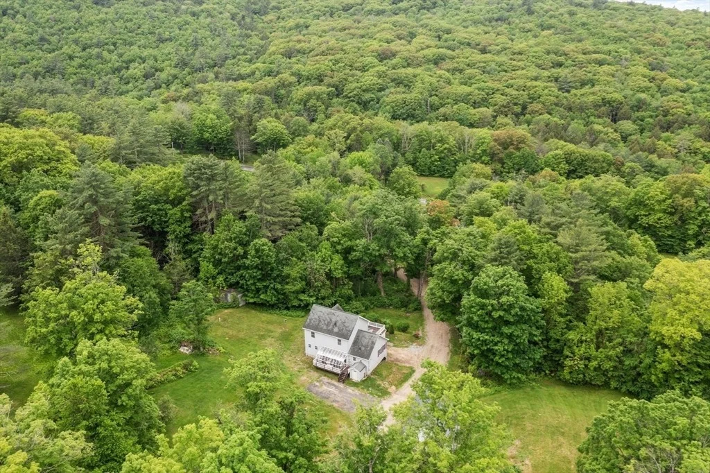 Photo of 240 Farley Rd