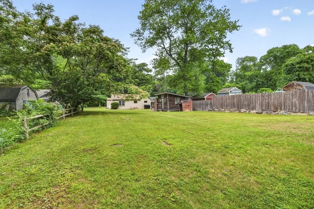 Photo of 42 Cottage Dr