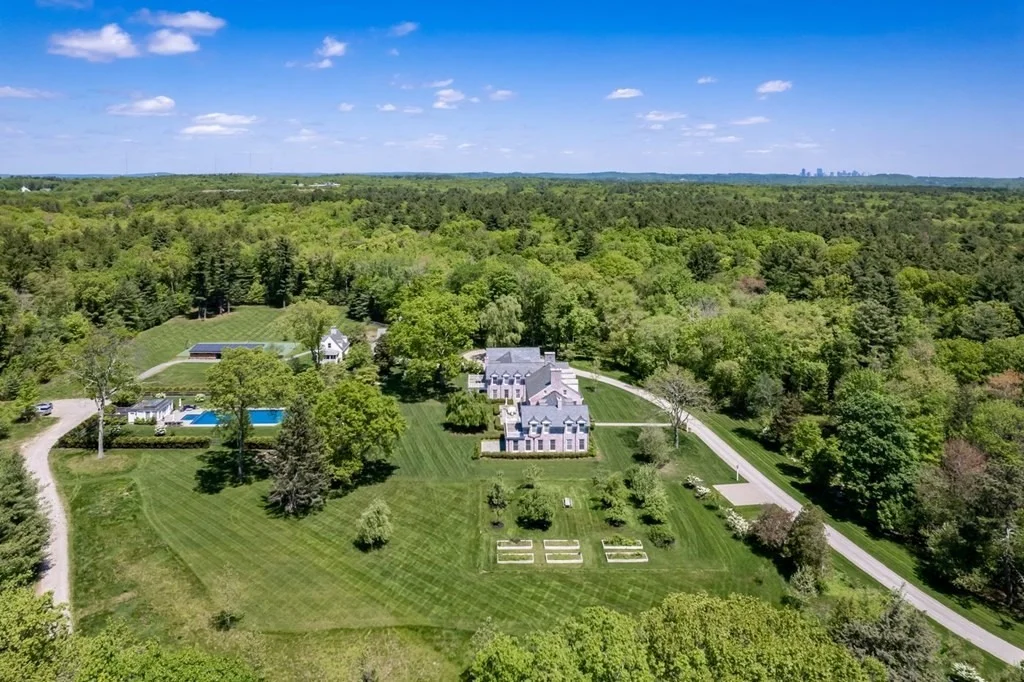 Photo of 401 Sandy Valley Rd