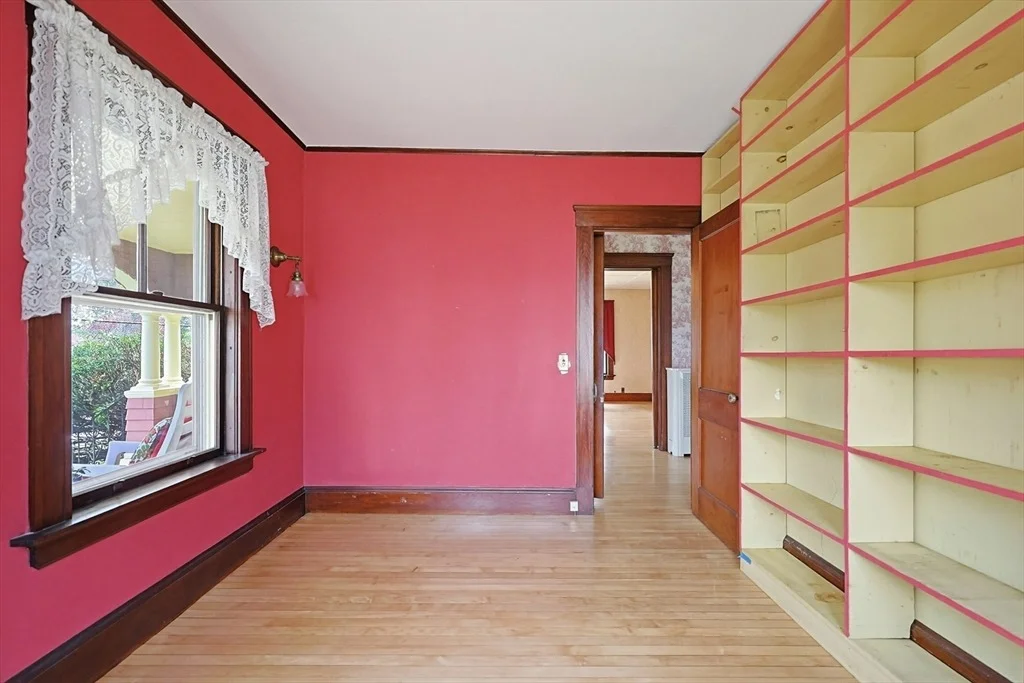 Photo of 92 Dennison Ave