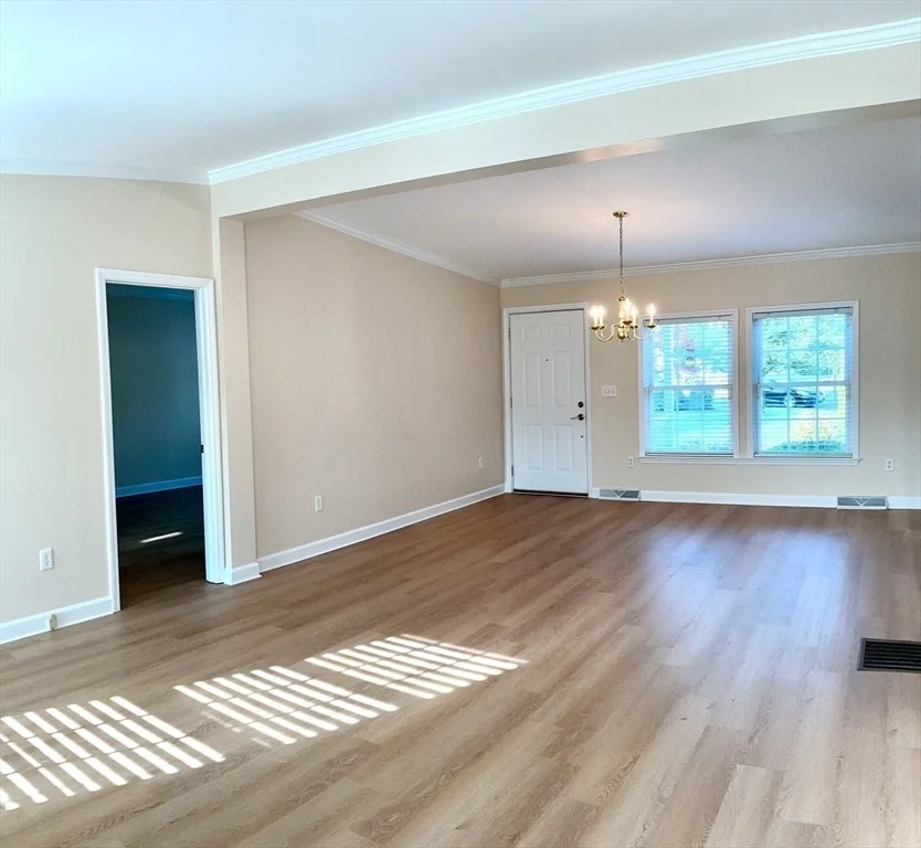 Photo of 7 Edgestone Drive
