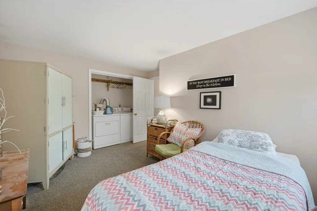 Photo of 15 Hyde Ave